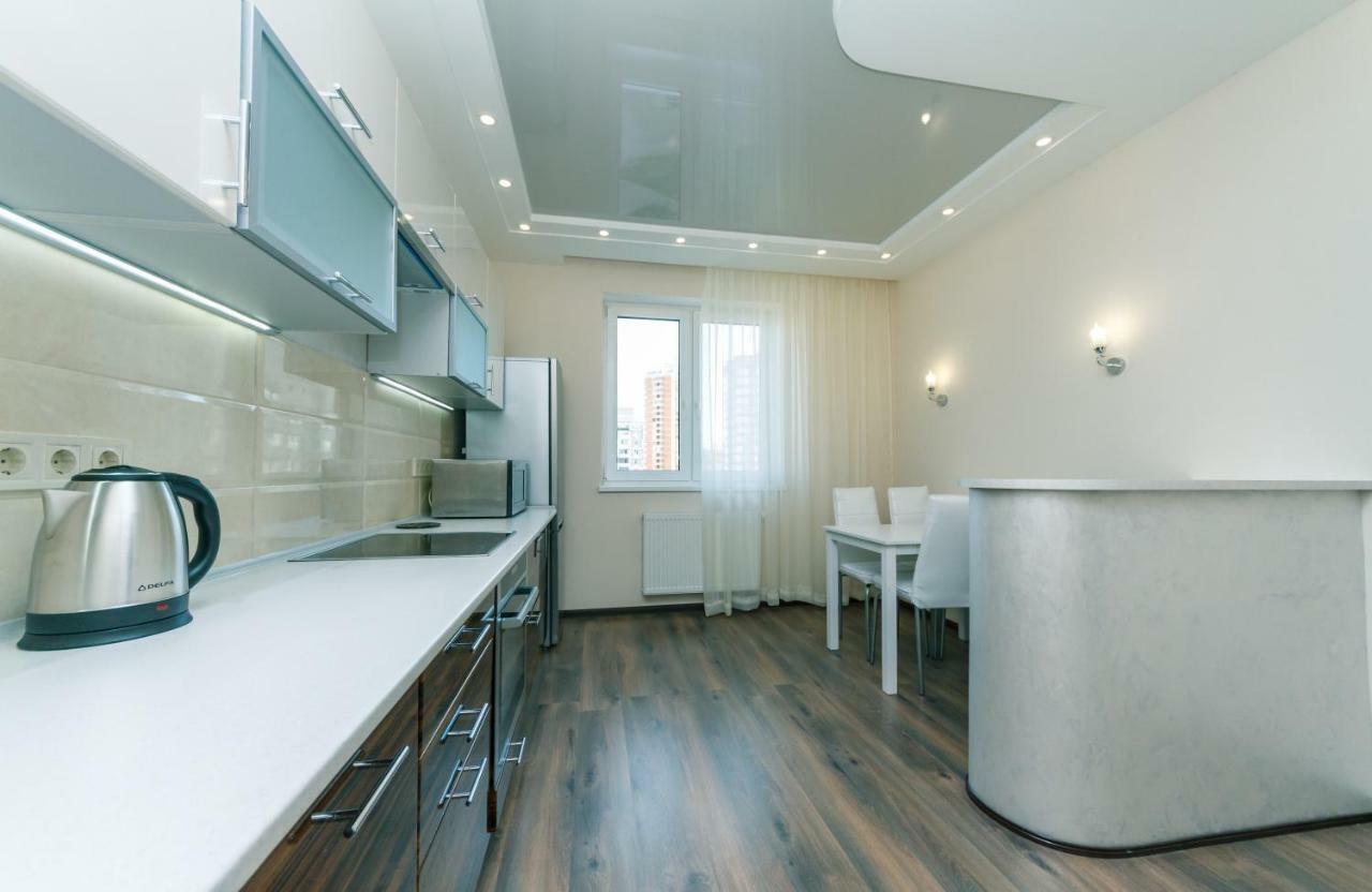 Люкс Апартаменты С 3 Комнатами Княжий Затон Kiev Exterior foto